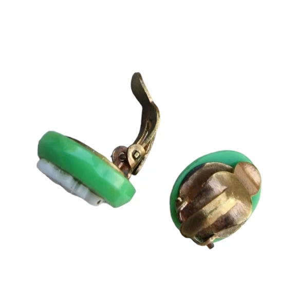 Vintage Cameo Earrings Gold Clip On Green & White Resin Renaissance Head Female - Picture 5 of 6